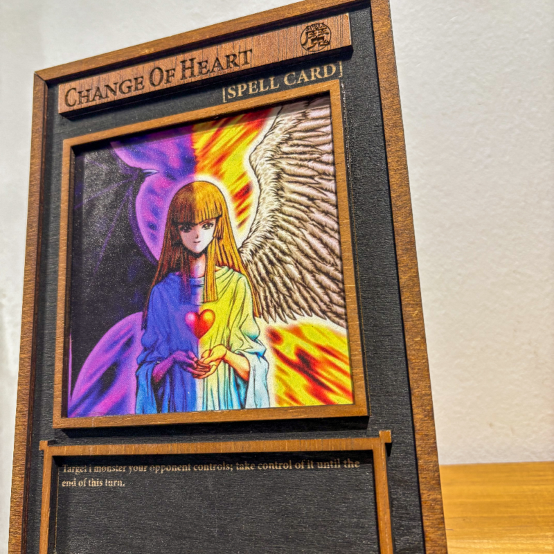 3D Yu‑Gi‑Oh! Ξύλινο Stand “Change of Heart” 21×15 cm